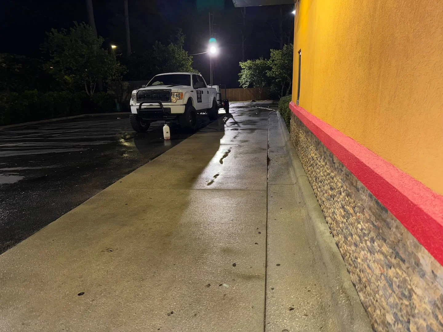 Commercial Pressure Washing