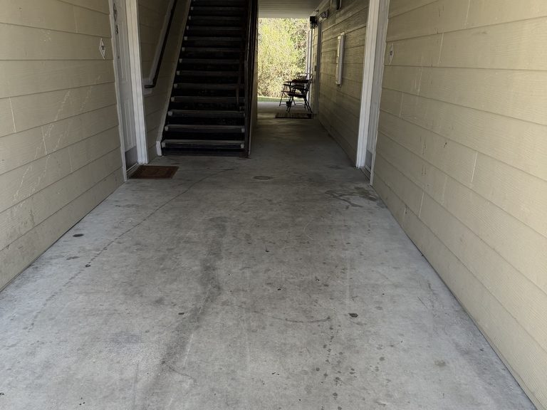 Breezeway Cleaning