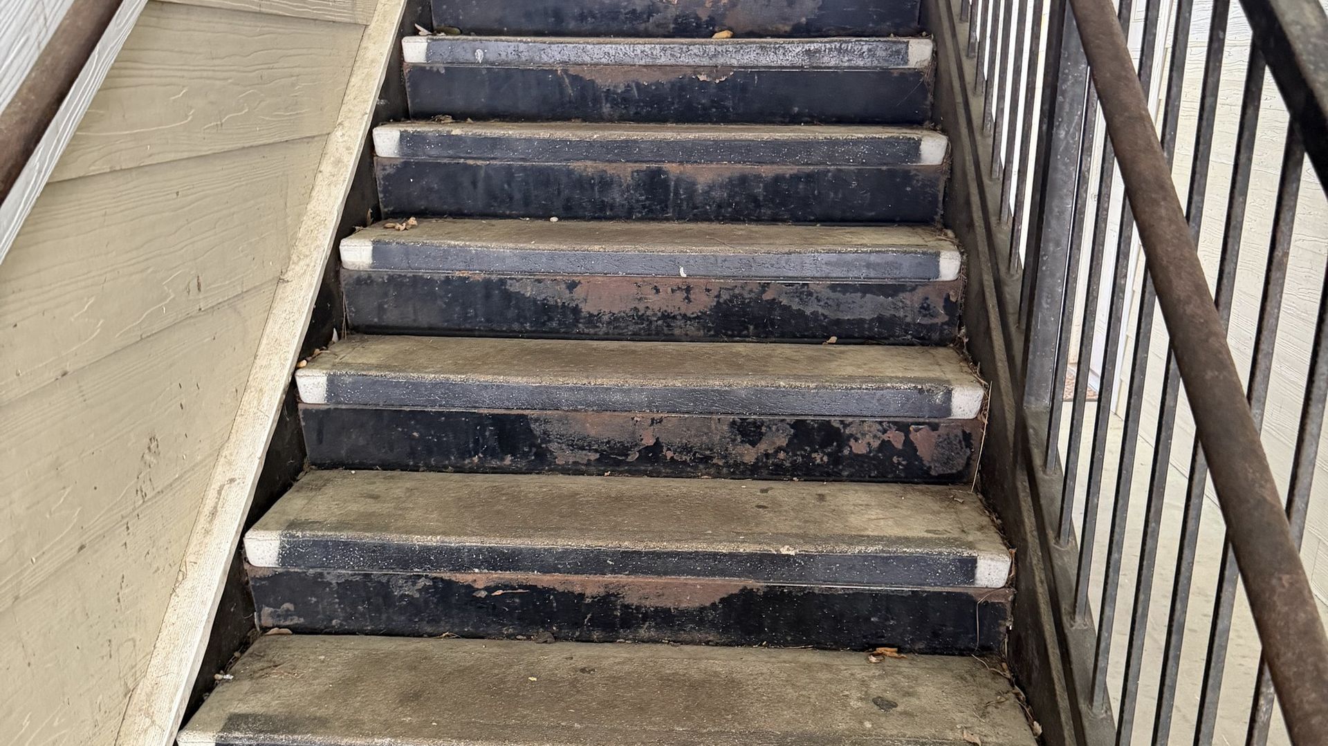 Stairwell cleaning in Jacksonville, NC